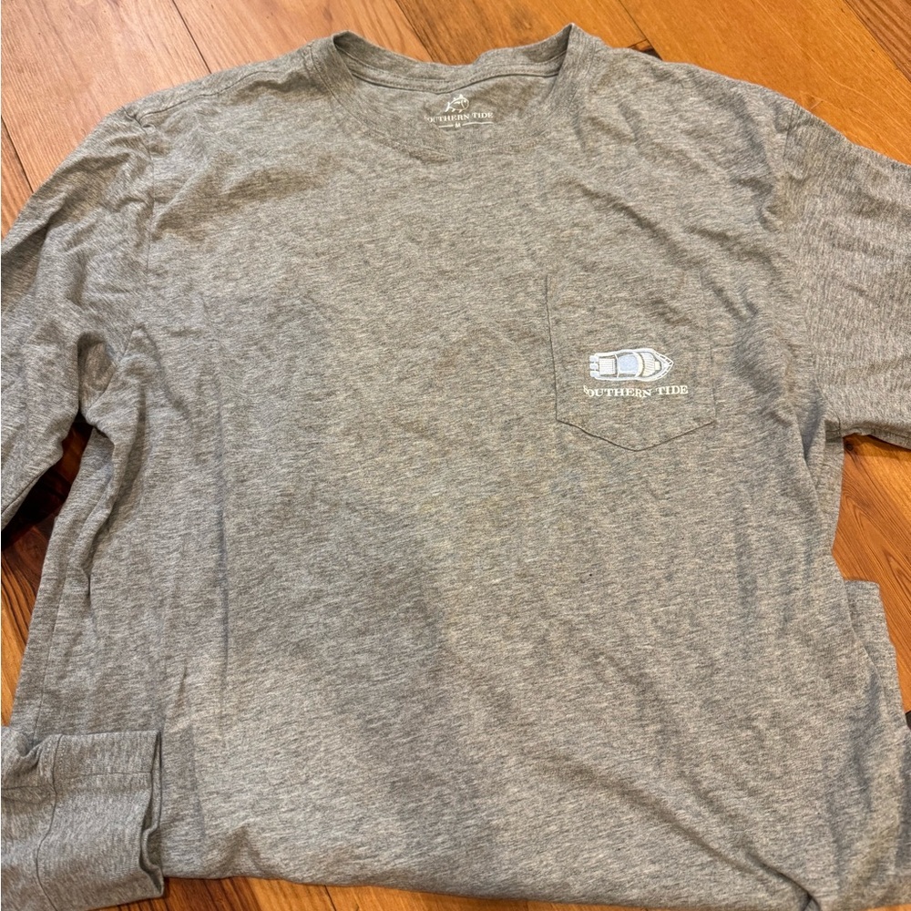 Southern Tide Heather Gray Long Sleeve tshirt- Christmas logo “Tis the season”